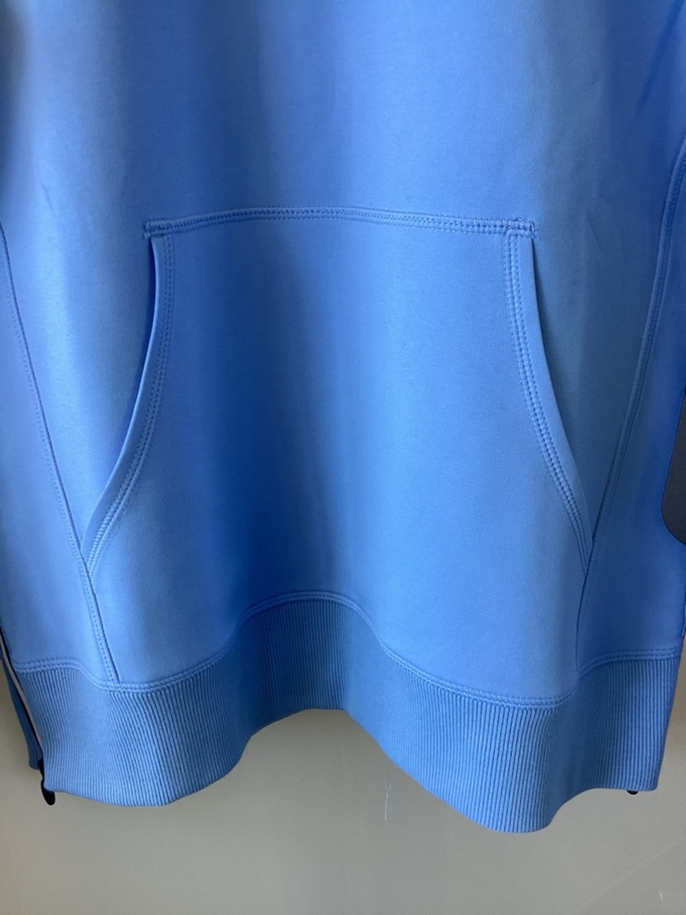 Pullover top NWT - Picture 6 of 6